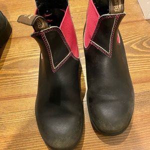 Blundstone Chelsea Boots Women’s Size 10 (AU size 6.5)